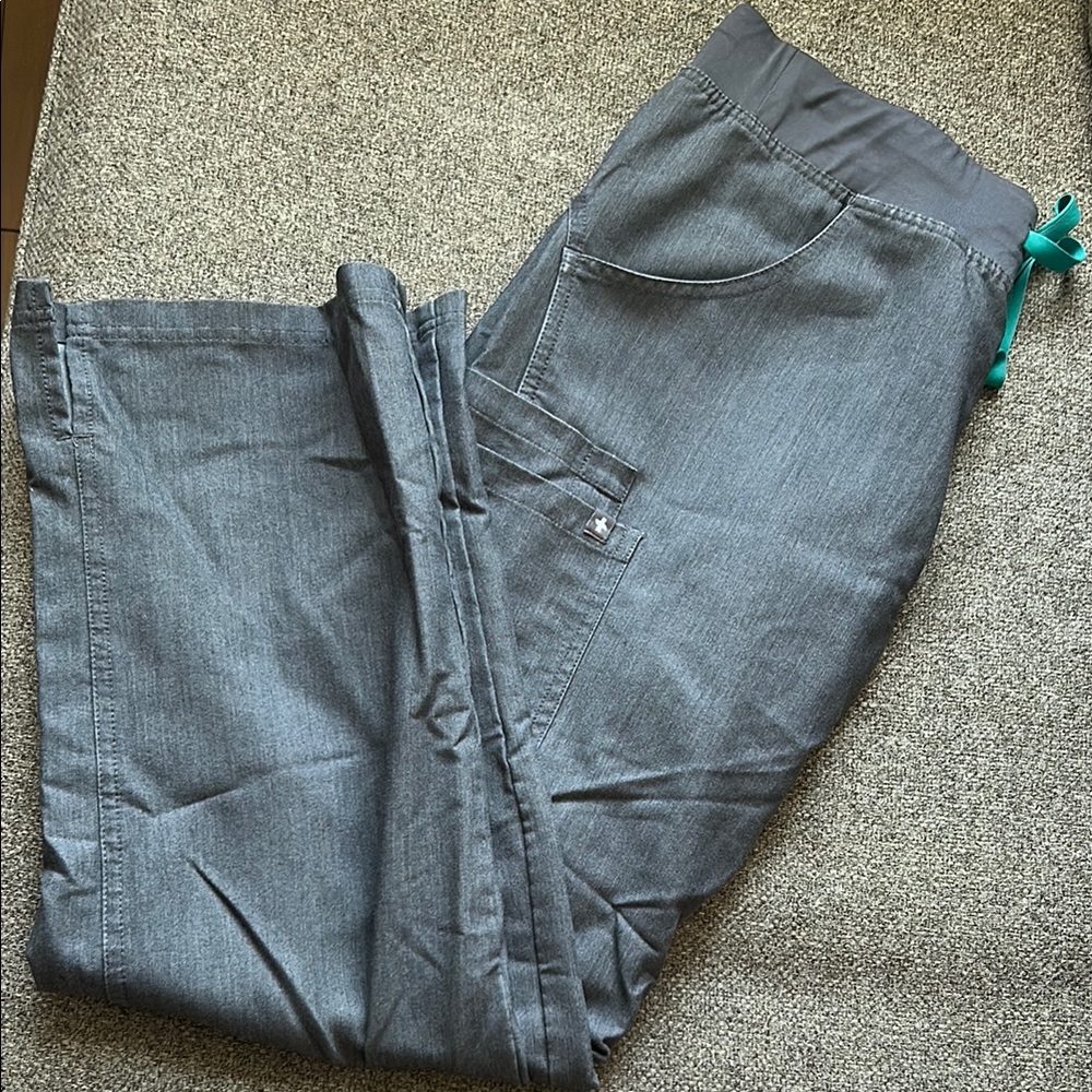 Figs Gray Women's scrub Pants
